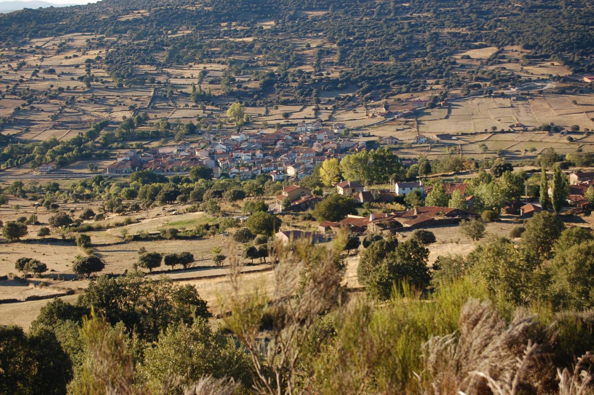 Casas Rurales Lalo Y Chelo La Aldehuela Exterior photo