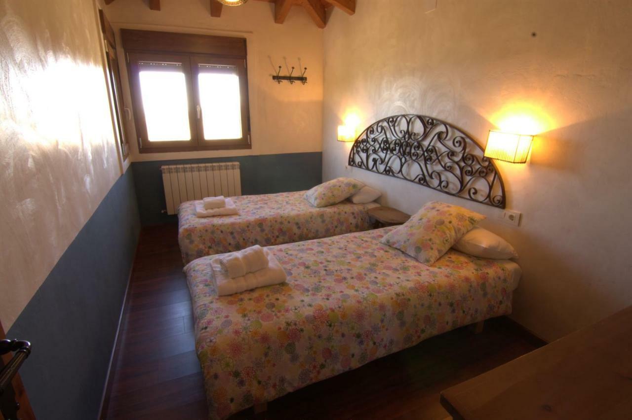 Casas Rurales Lalo Y Chelo La Aldehuela Exterior photo